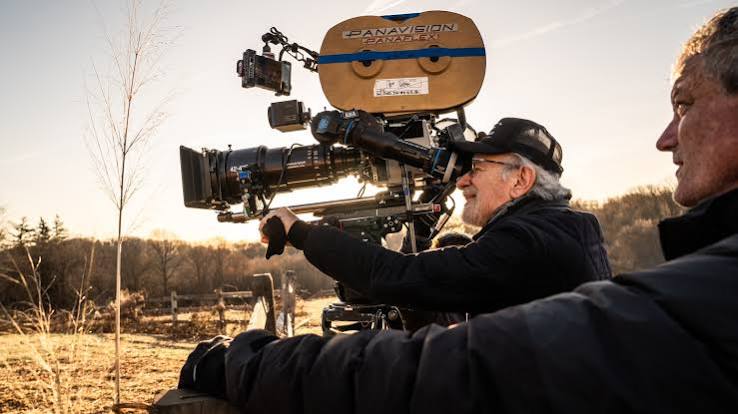 Steven Spielberg directing Close Encounters of the Third Kind
